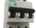 Schneider EASY 9 автоматический выкл. 3Р 20А 4,5кА х-ка С 230В EZ9F34320 (4!)